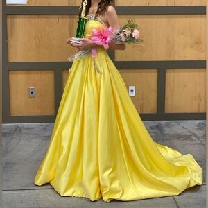 SHERRI HILL YELLOW PAGEANT DRESS